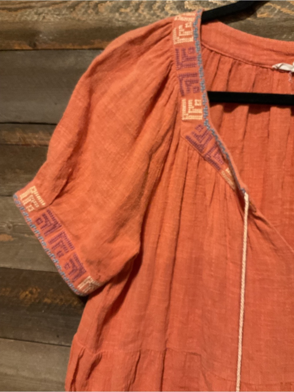 Women’s Easel Boho Embroidered Babydoll Tunic Top Size Medium - Picture 2 of 3